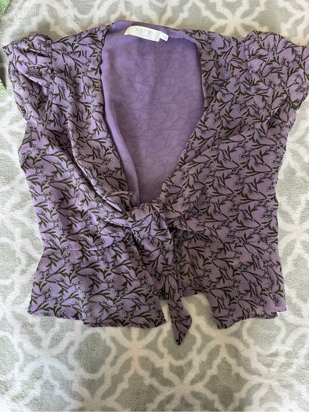 Astr The Label Purple Floral Print Blouse